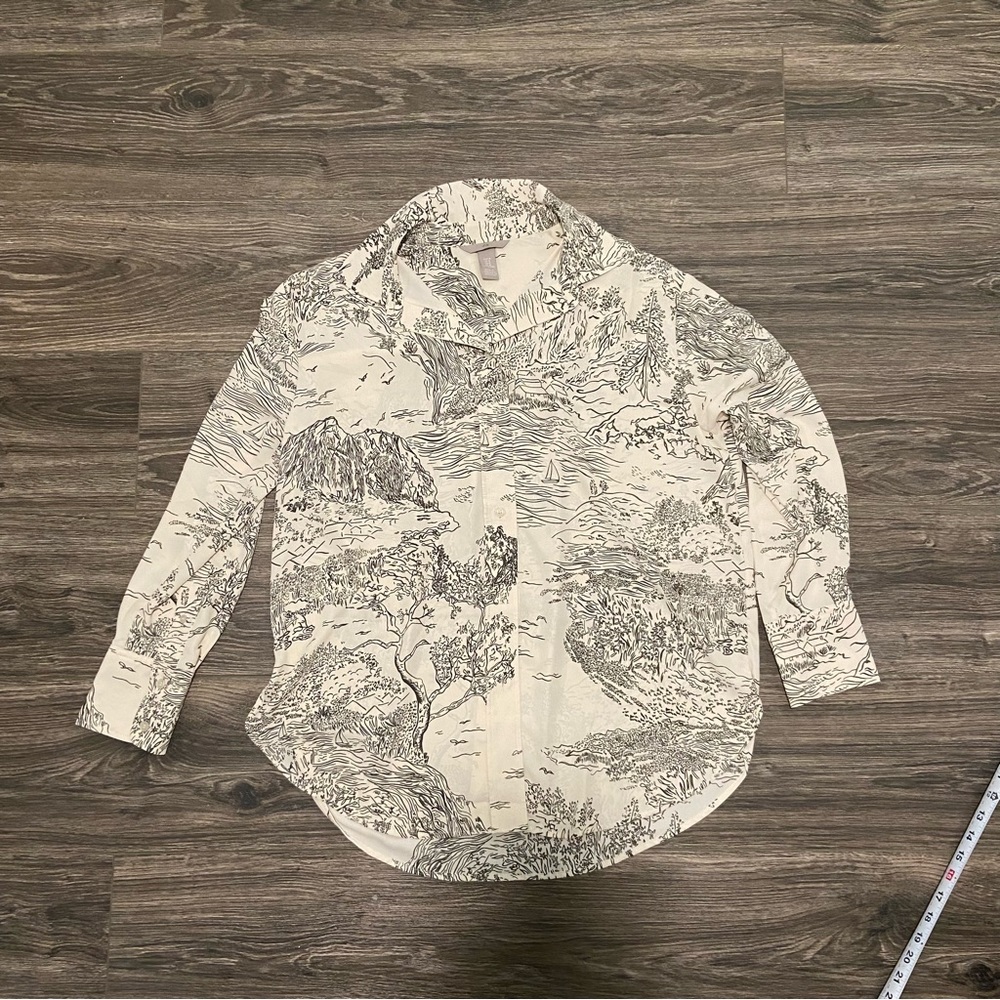 H&M Graphic Button Down